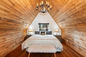 NEW Cozy Coy Cabin with Hot Tub & AC Big Bear Lake